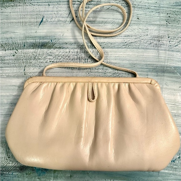 Vintage Cream Shoulder Bag - Picture 4 of 11